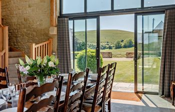 4 Bed in Shaftesbury Holiday Cottage