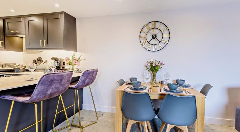 Photo of 2 Bed in Bickington