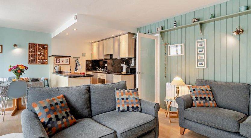 Photo of 2 Bed in Tenby