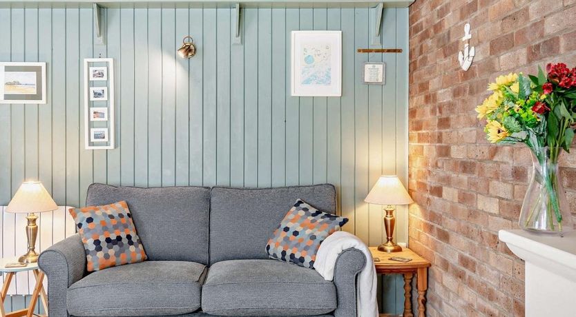 Photo of 2 Bed in Tenby