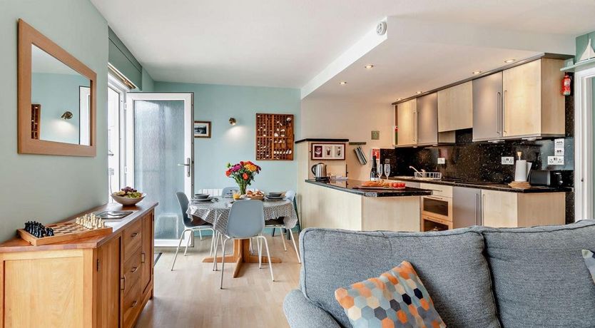 Photo of 2 Bed in Tenby