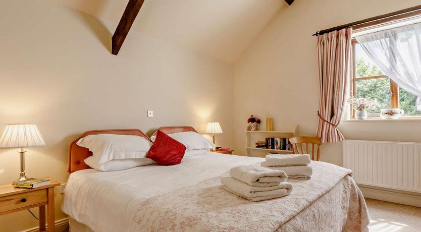 Photo of 1 Bed in East Chinnock