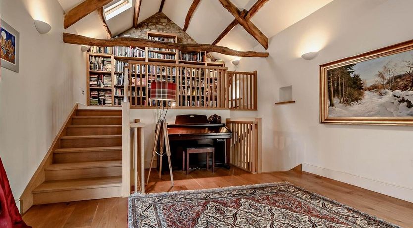 Photo of 5 Bed in Embleton