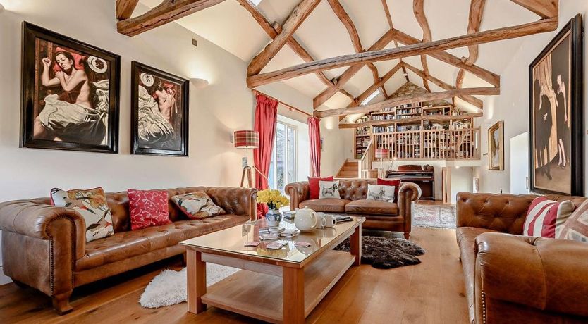 Photo of 5 Bed in Embleton