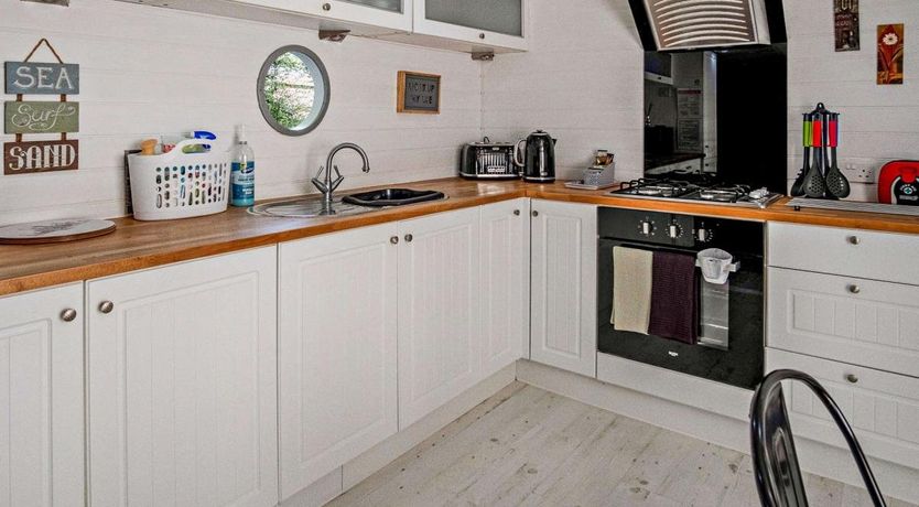 Photo of 2 Bed in East Cowes