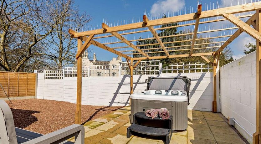 Photo of 1 Bed in Bishops Tawton