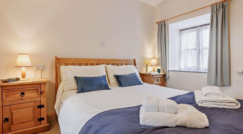 Photo of 2 Bed in Holsworthy