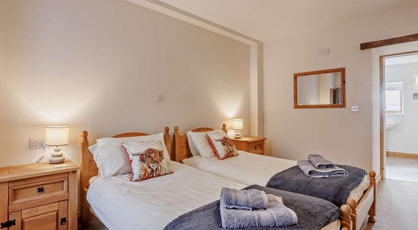 Photo of 2 Bed in Holsworthy