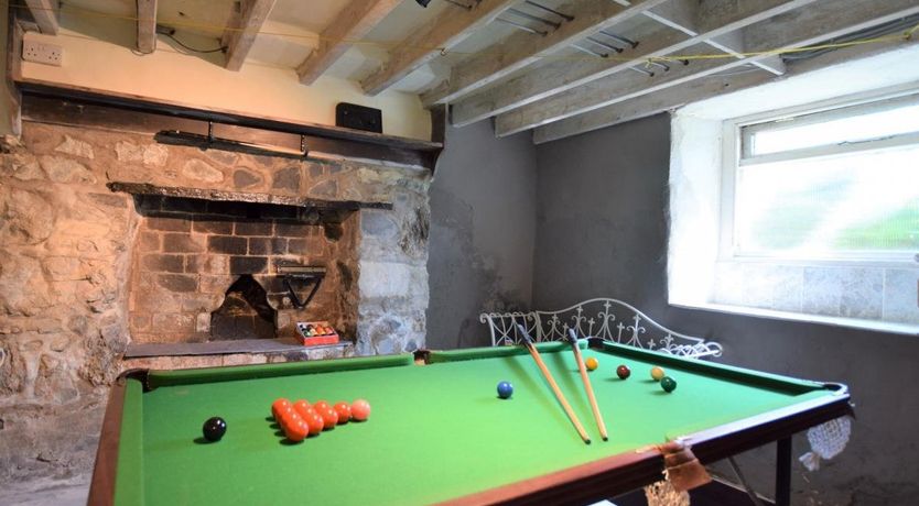 Photo of 6 Bed in Dolgellau