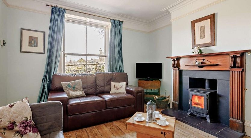 Photo of 6 Bed in Dolgellau