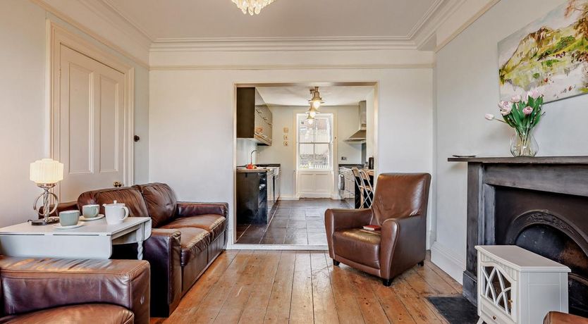 Photo of 6 Bed in Dolgellau