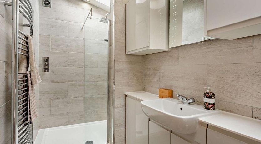 Photo of 3 Bed in Forth