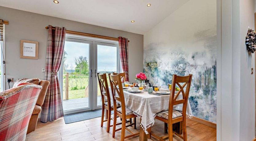 Photo of 3 Bed in Forth