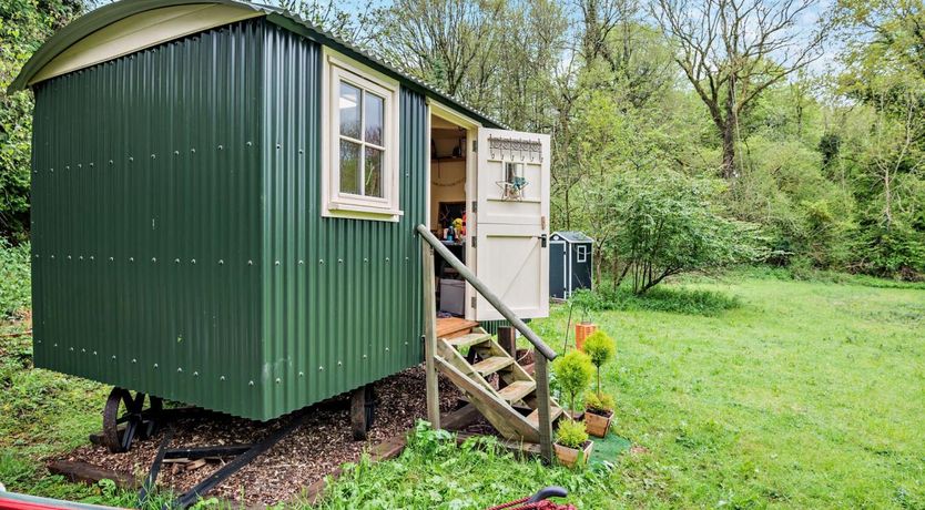 Photo of 1 Bed in Lydney