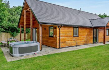 Log Cabin in South Wales Holiday Home