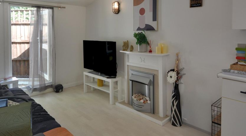 Photo of 1 Bed in East Cowes