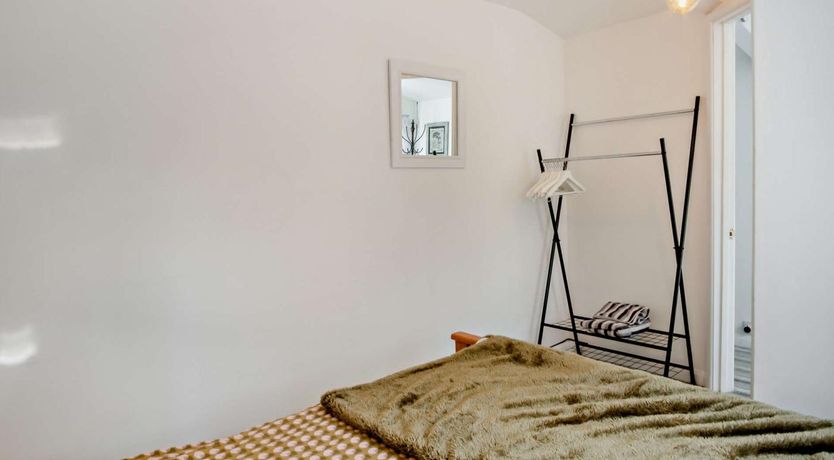 Photo of 1 Bed in East Cowes