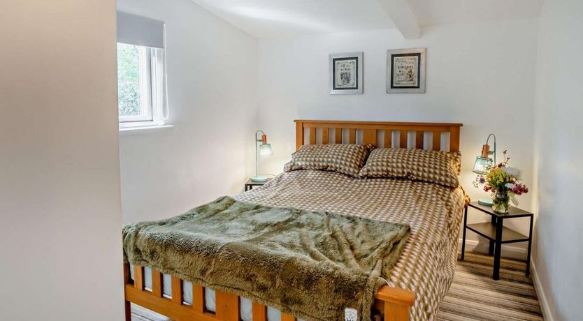 Photo of 1 Bed in East Cowes