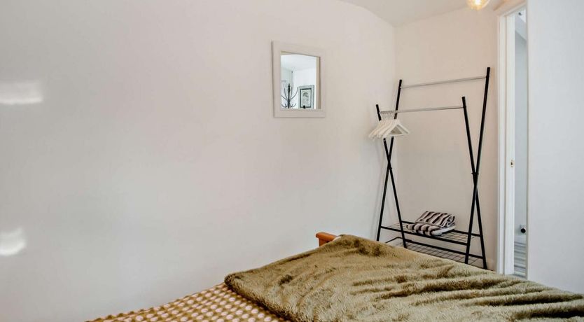 Photo of 1 Bed in East Cowes