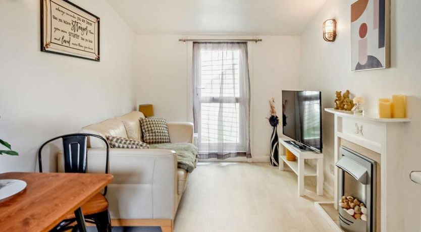 Photo of 1 Bed in East Cowes