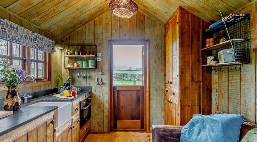 Photo of 1 Bed in Ashperton