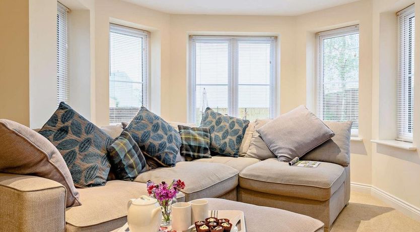 Photo of 5 Bed in Meare