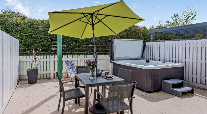 Photo of 2 Bed in Northam