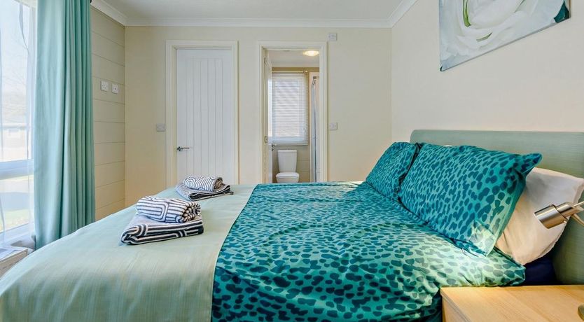 Photo of 2 Bed in Stepaside