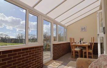 1 Cowdea Farm Holiday Cottage