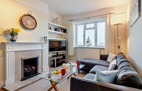Photo of apartment-in-hampshire-5
