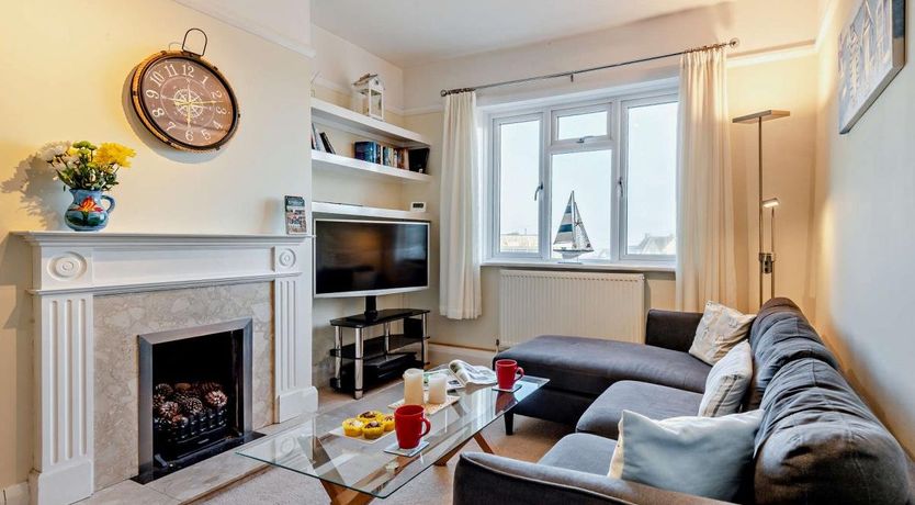 Photo of in Barton On Sea (91664)