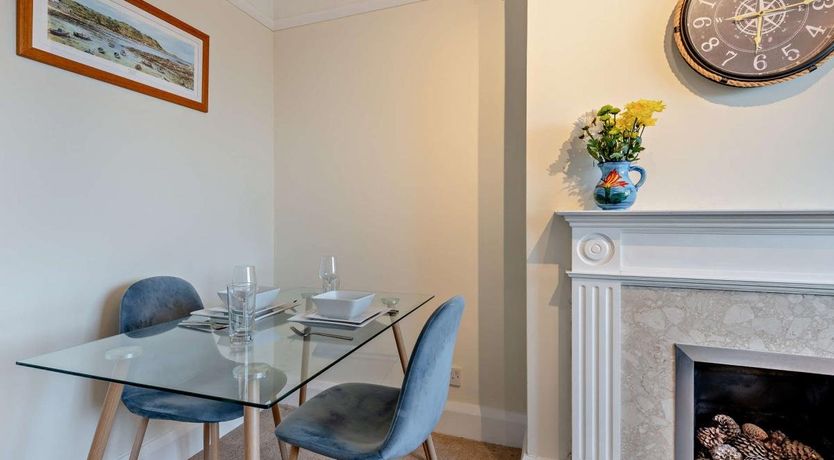 Photo of 1 Bed in Barton on Sea