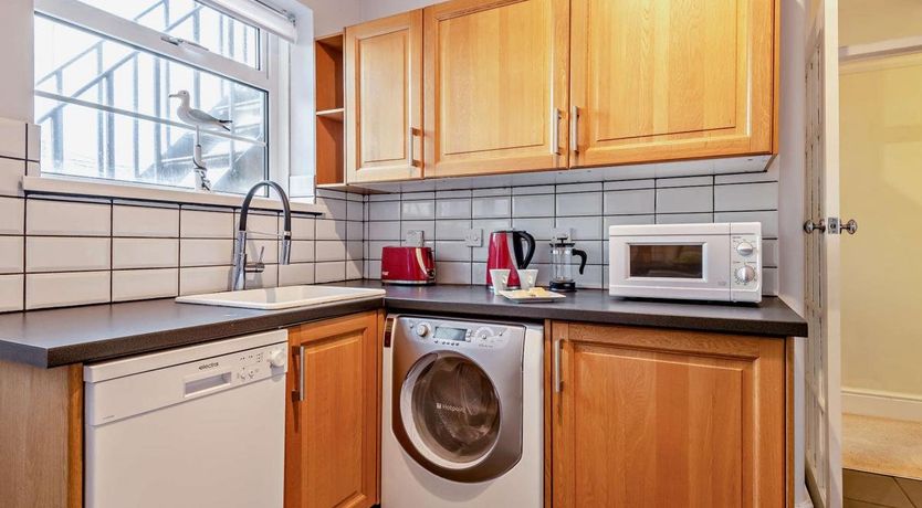 Photo of 1 Bed in Barton on Sea