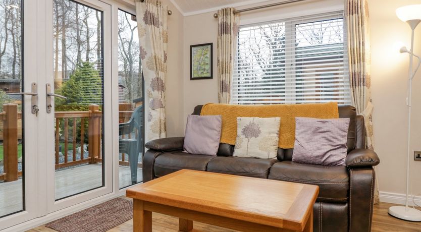 Photo of 8 Woodlands