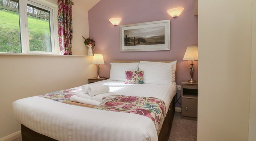 Photo of Chalet Log Cabin L14