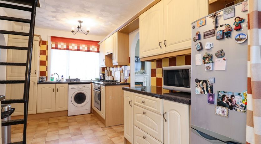 Photo of 21 Crossways