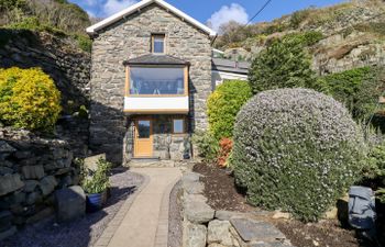 Ty'n-Y-Ffynnon Cottage Holiday Cottage