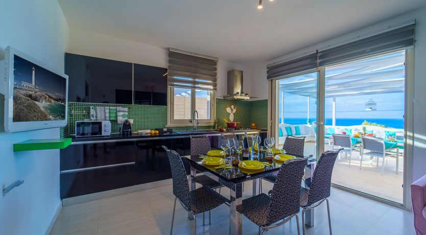 Photo of Emerald Green Augusta