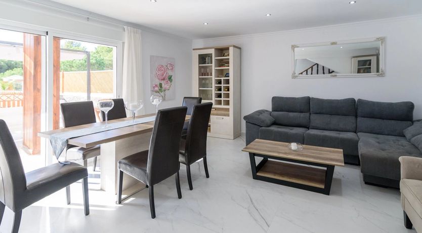 Photo of Primrose & Palms