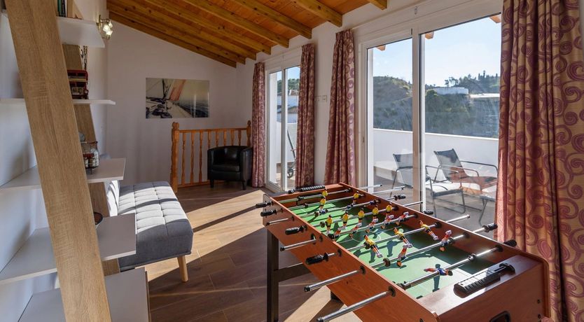 Photo of Primrose & Palms