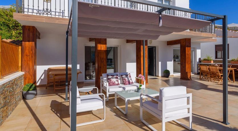 Photo of Primrose & Palms