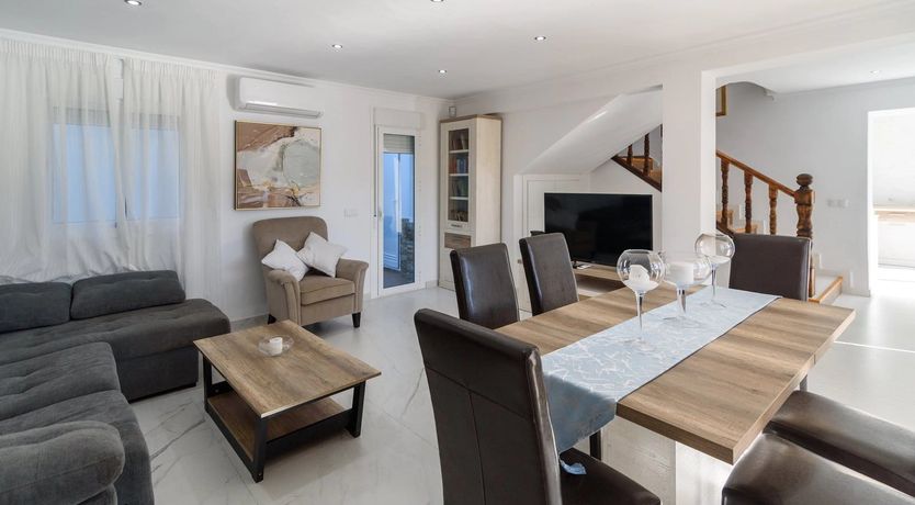 Photo of Primrose & Palms