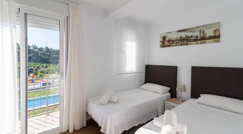 Photo of Primrose & Palms