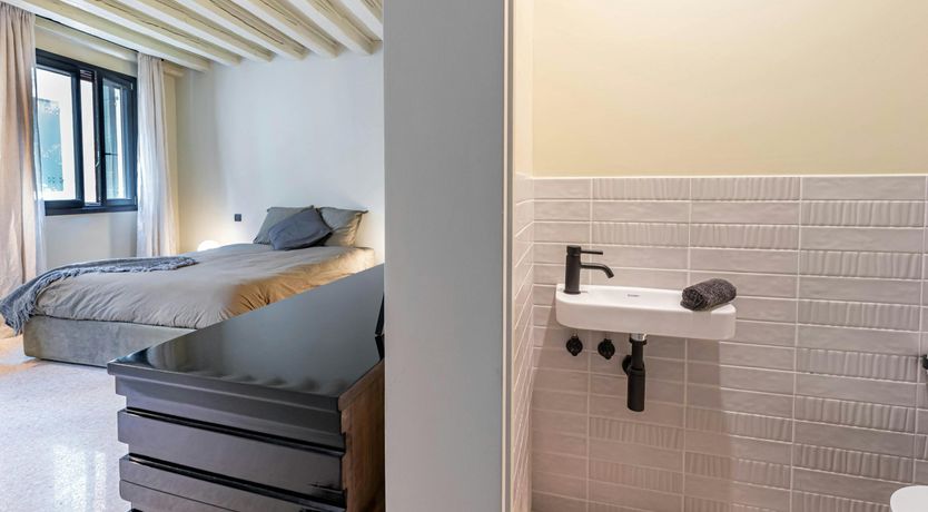 Photo of Castello Century Modern