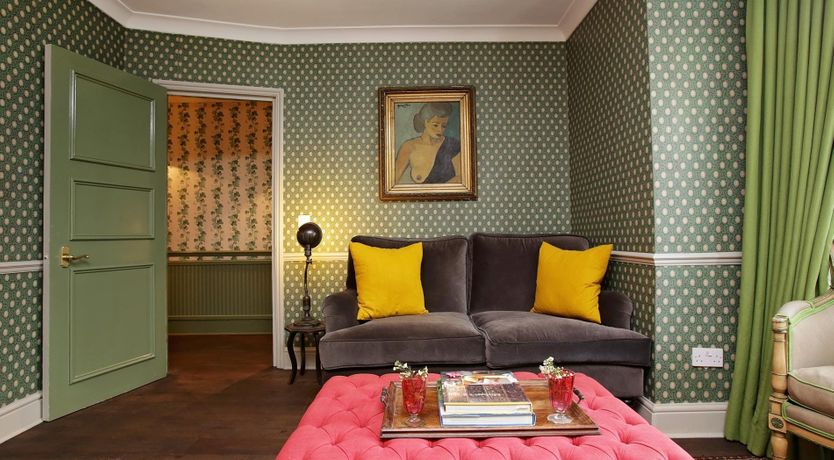 Photo of London Melody