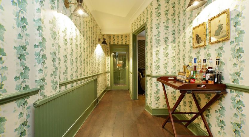 Photo of London Melody