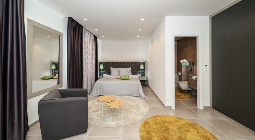 Photo of Beachside Breaks