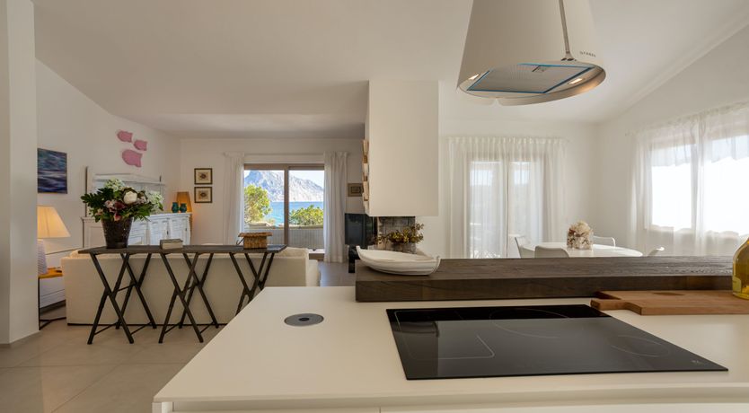 Photo of The Black Rose