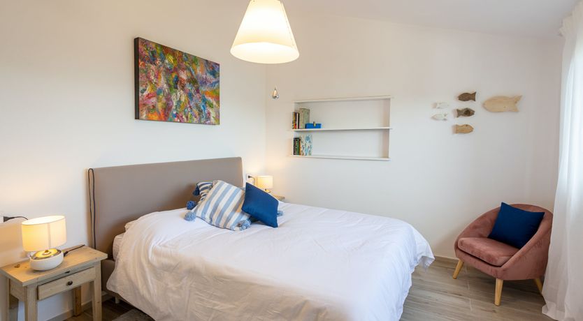 Photo of The Black Rose