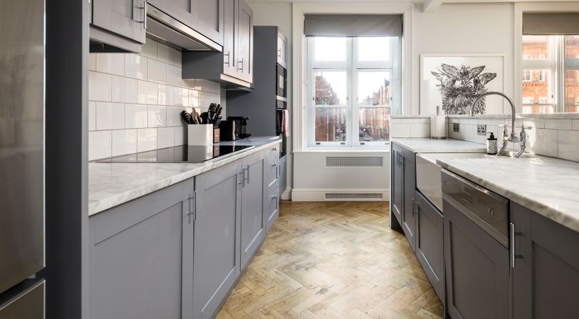 Photo of The Queen's Nod